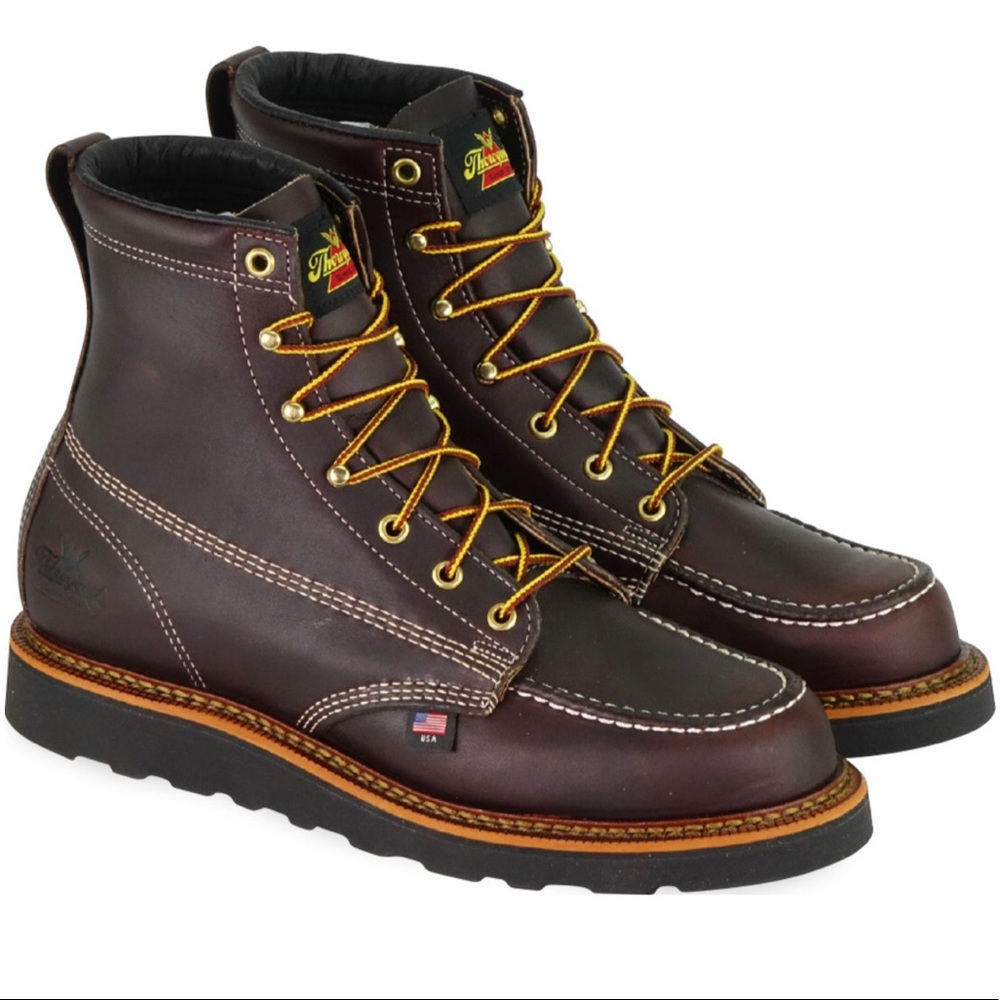 ***Men’s Thorogood 6” moc toe wedge heel boot/work boots***Hard to find …